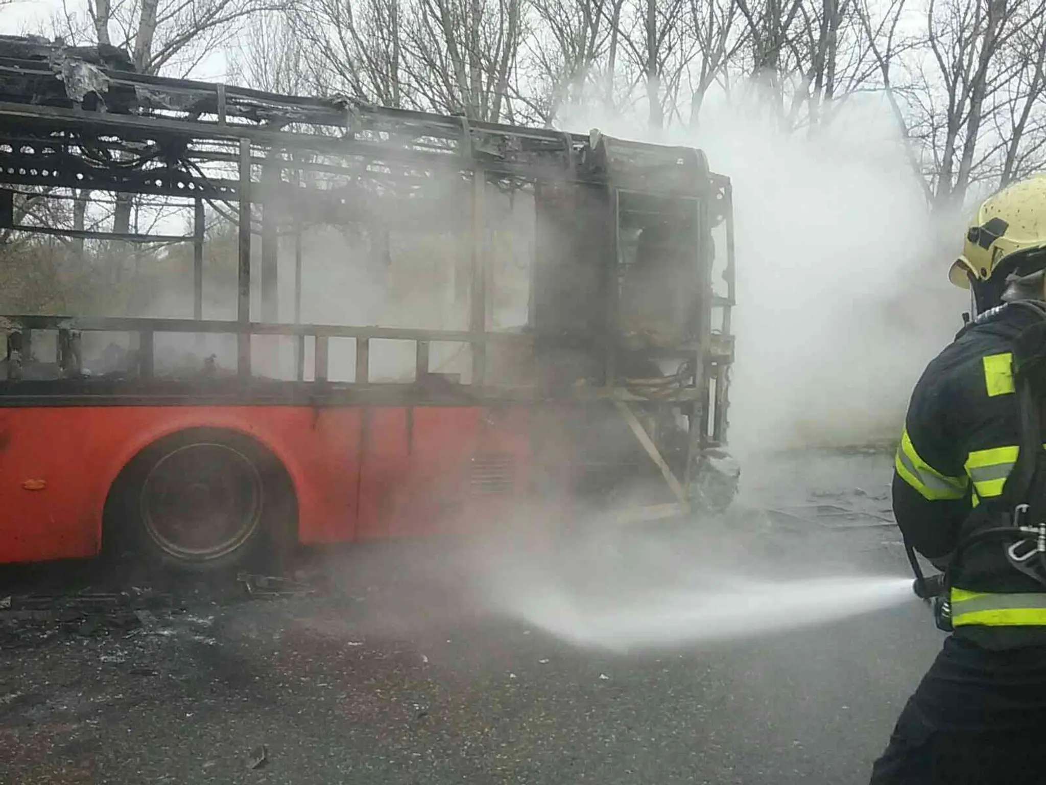Požiar autobusu MHD v Bratislave.