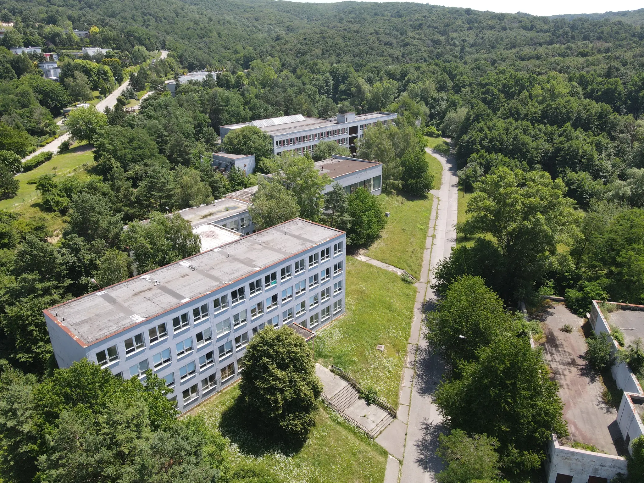 Na snímke je pohľad na areál Elektrovod z dronu.
