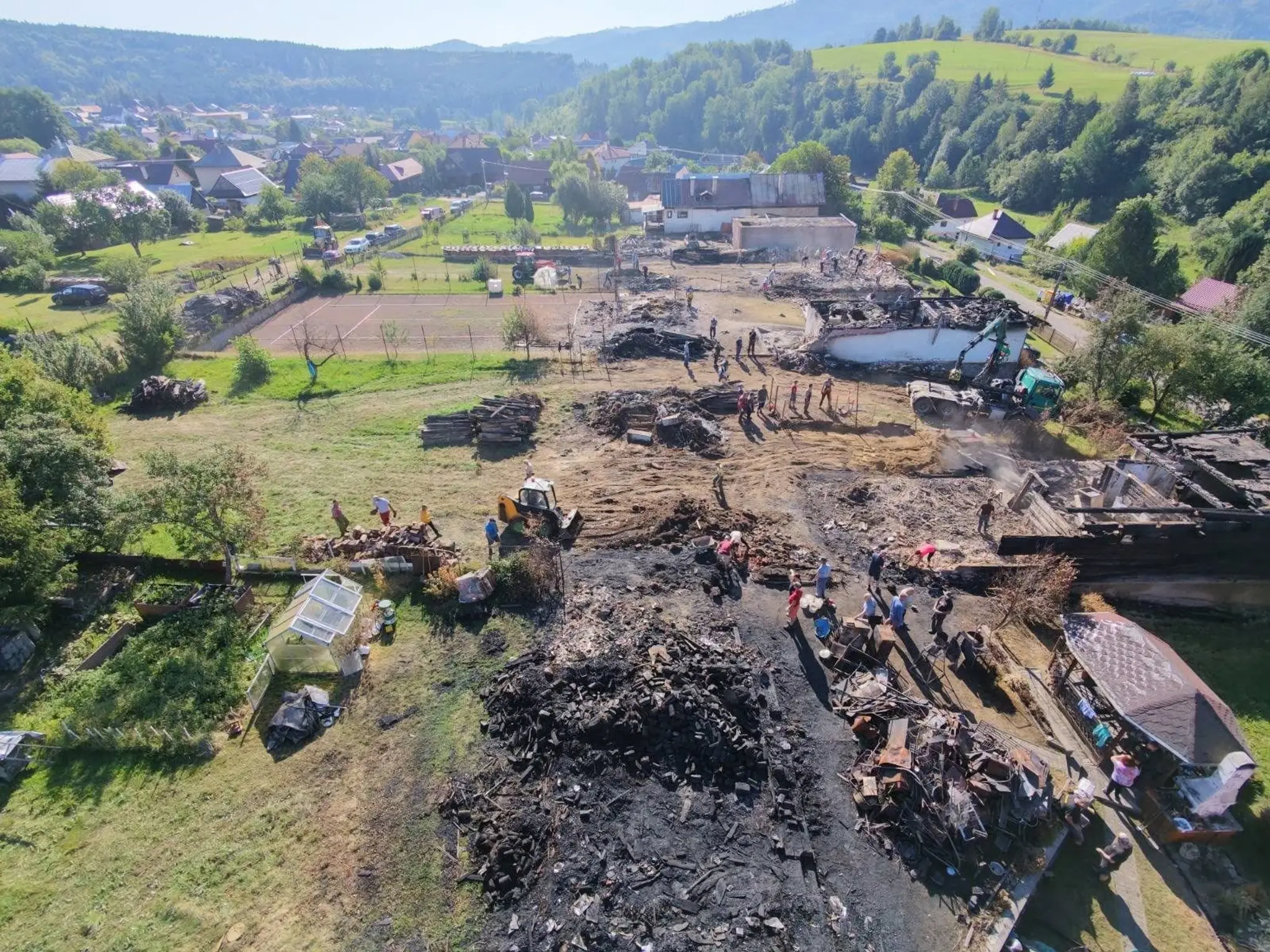 Po ničivom požiari na Horehroní prišla obrovská pomoc.