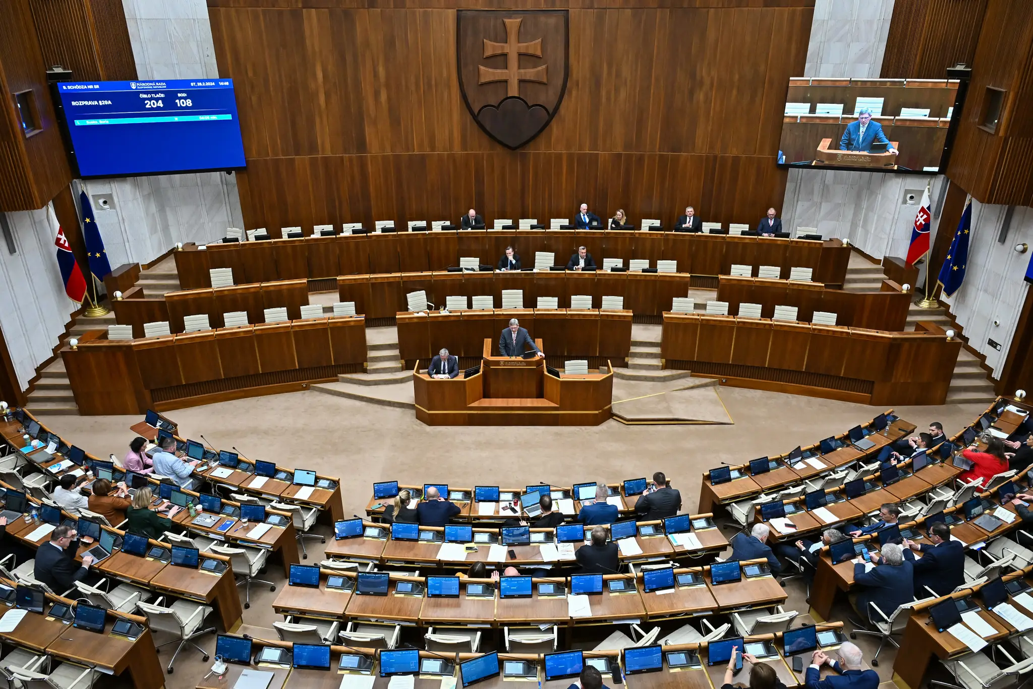 Parlament.