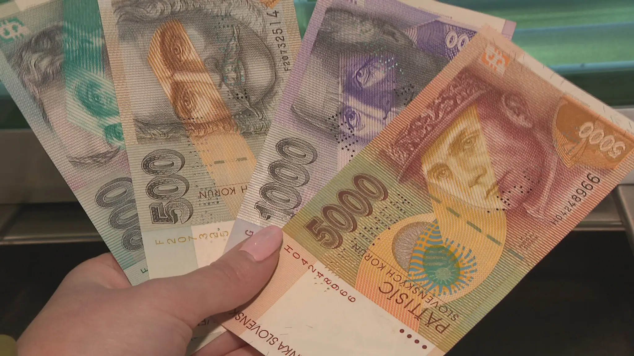 Slovenské koruny.