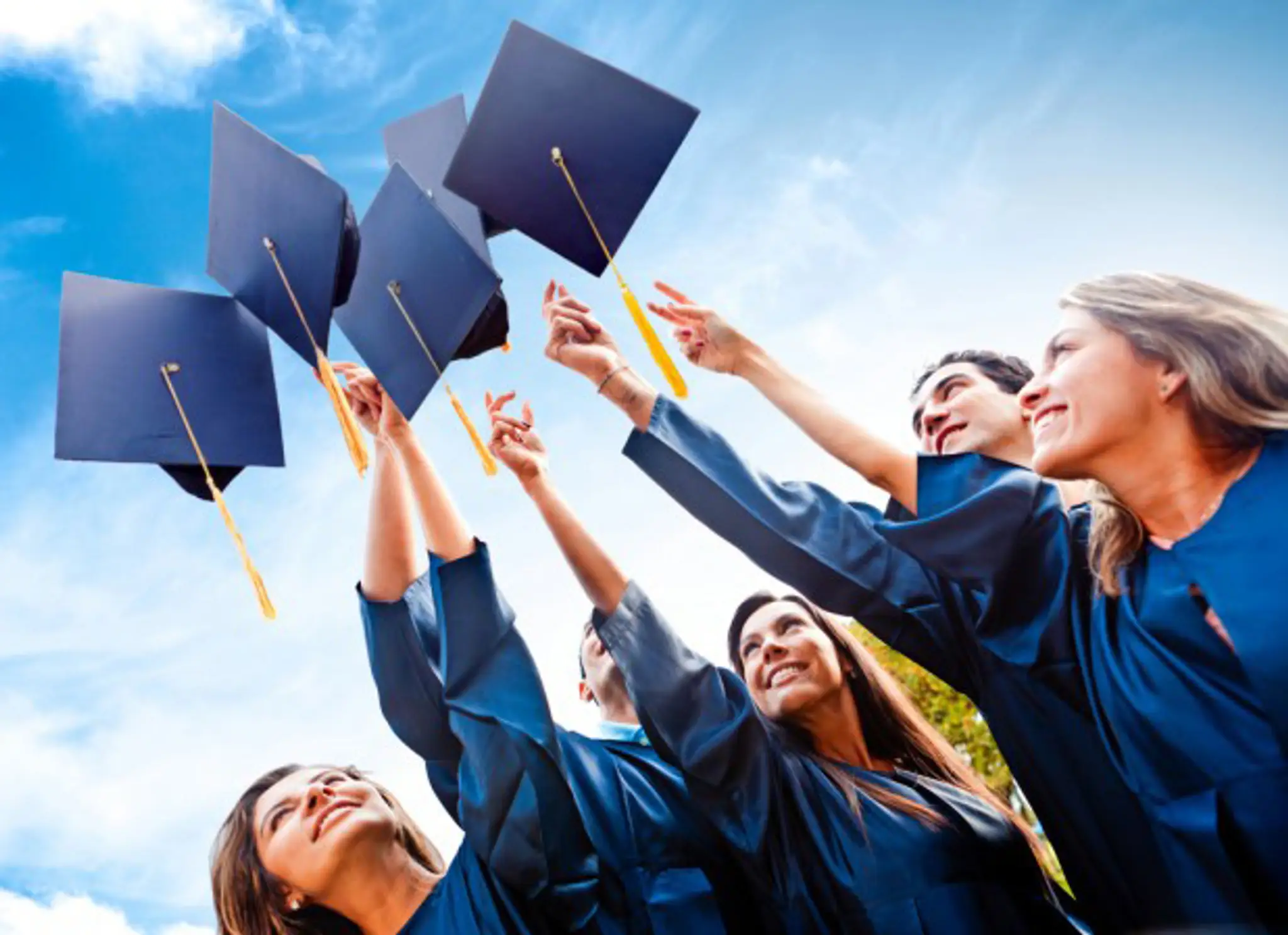 Absolventi European School of Business & Management.