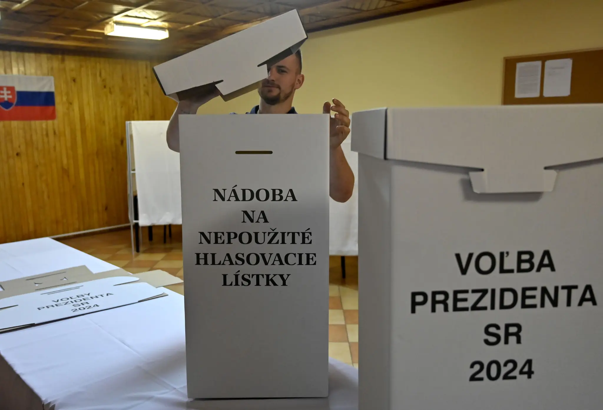 Príprava volebnej miestnosti