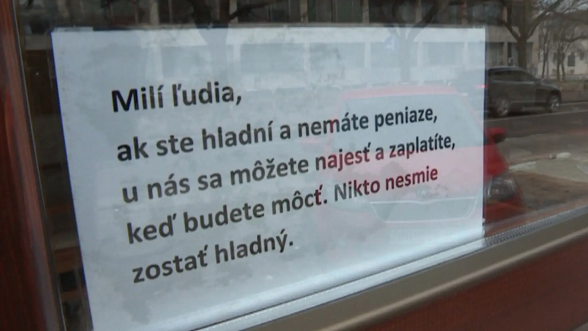 Nápis v bistre Milajima Feratiho.
