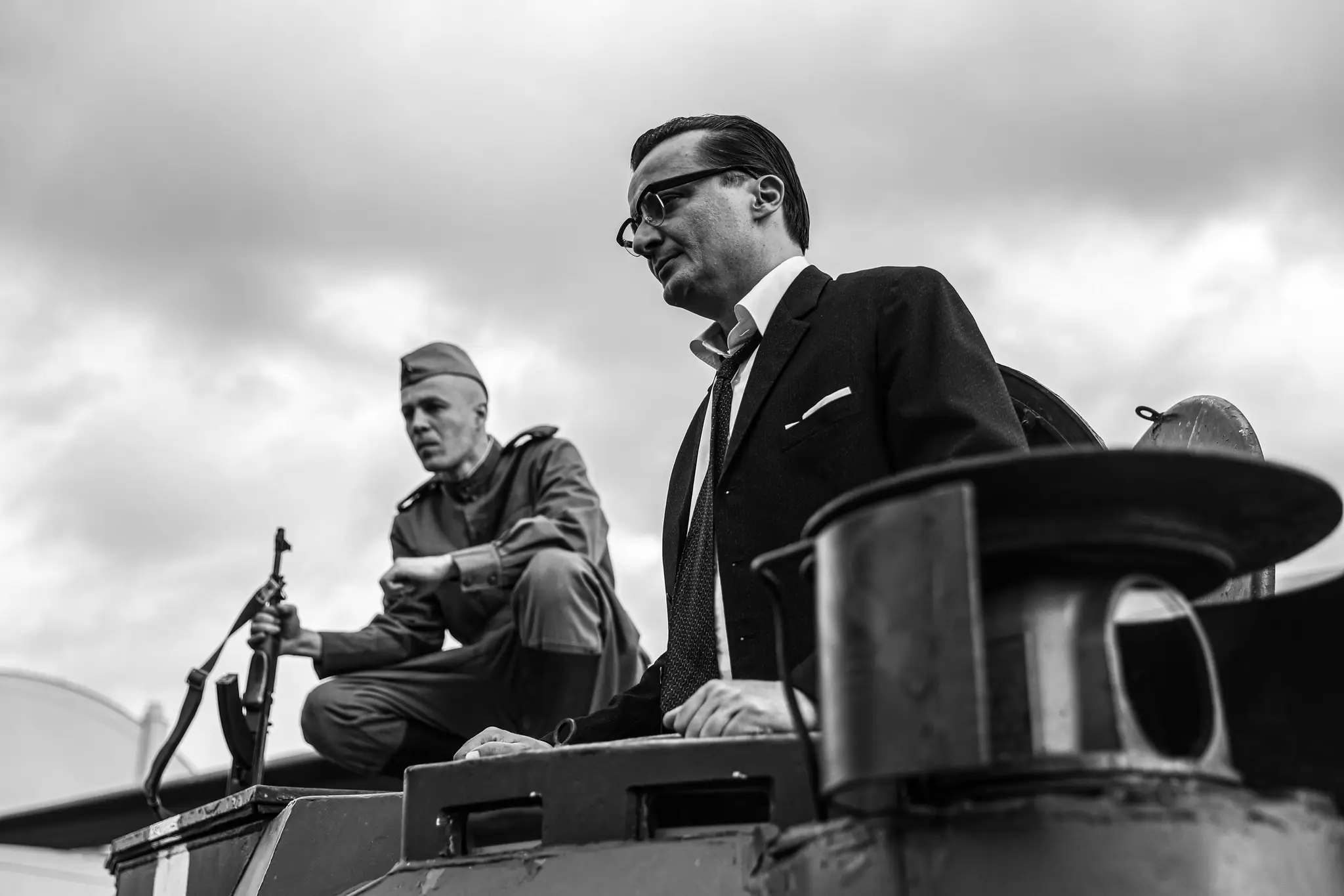 Dano Heriban ako Alexander Dubček vo filme Muž, ktorý stál v ceste