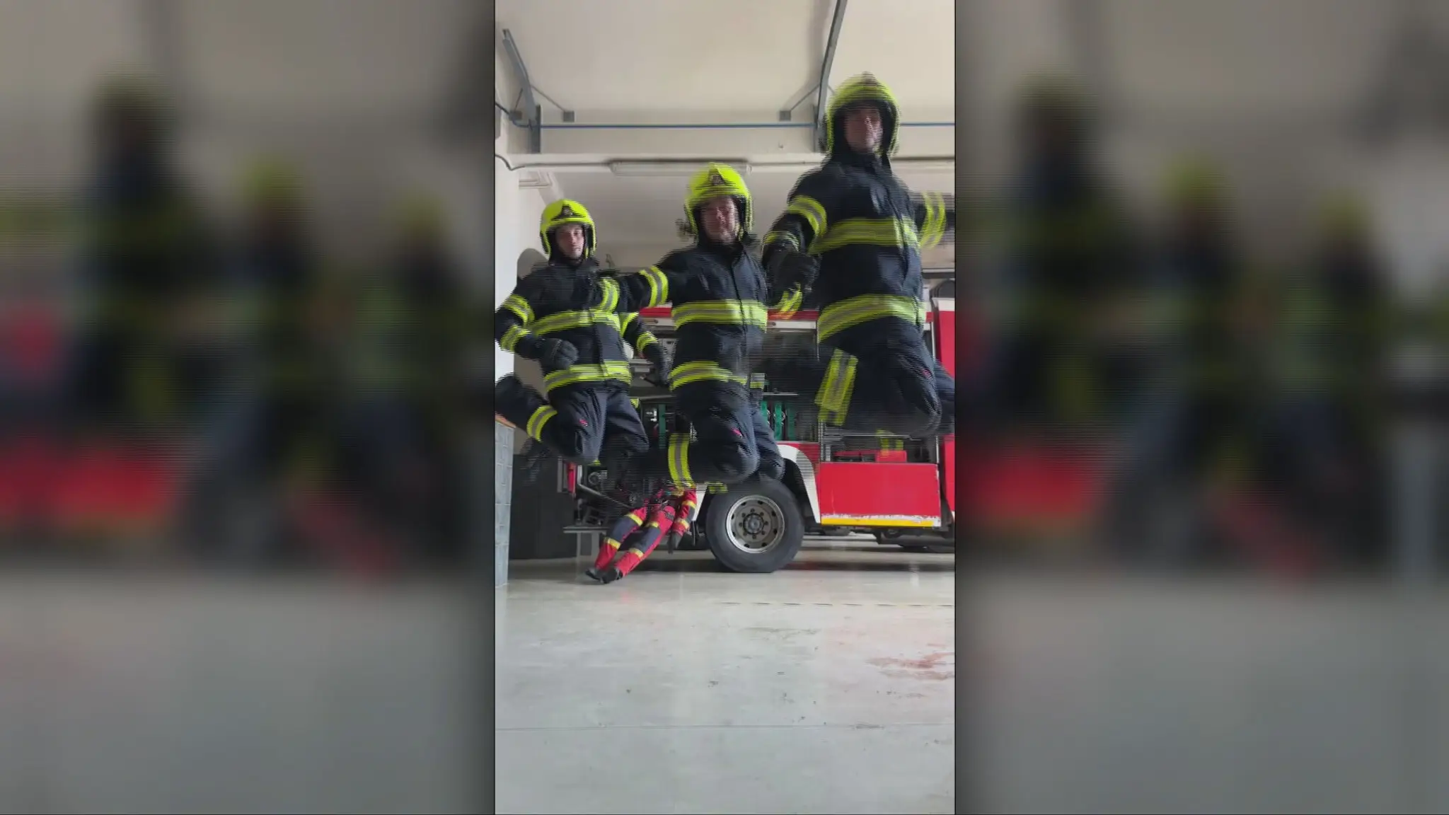 Košickí hasiči si pripravili vlastnú choreografiu k Medzinárodnému dňu tanca.