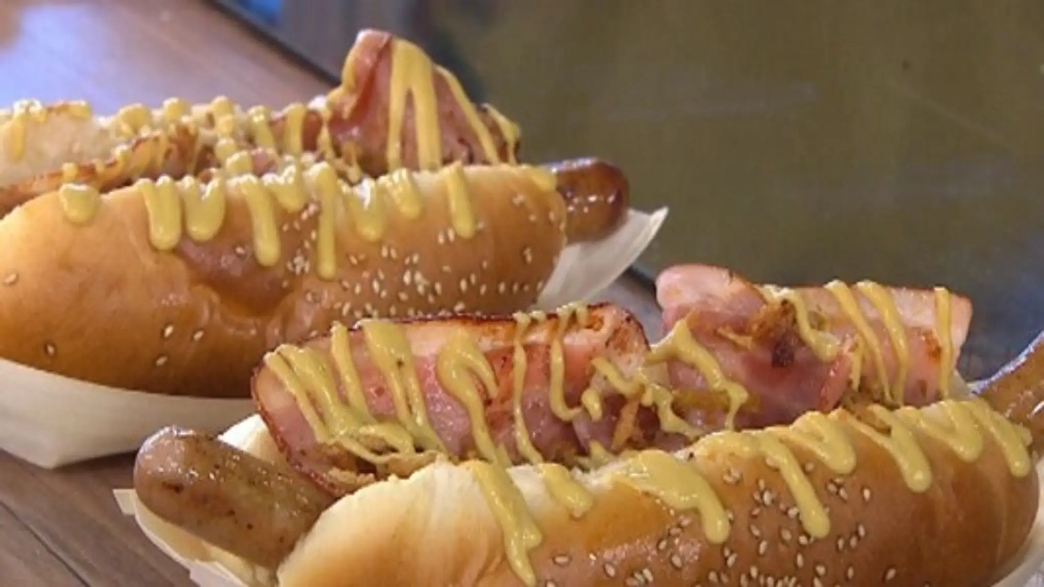 ako-pripravit-prave-americke-hot-dogy-.jpg