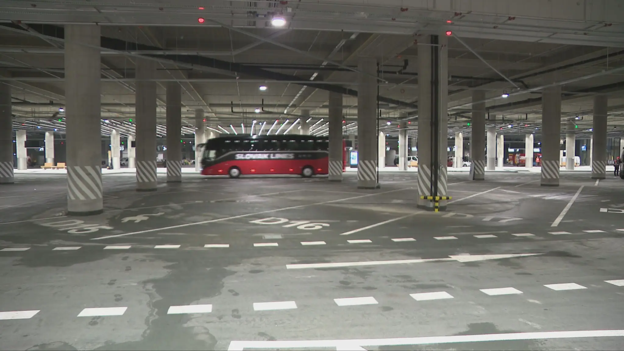 Nivy prišli o desaťtisíce autobusov