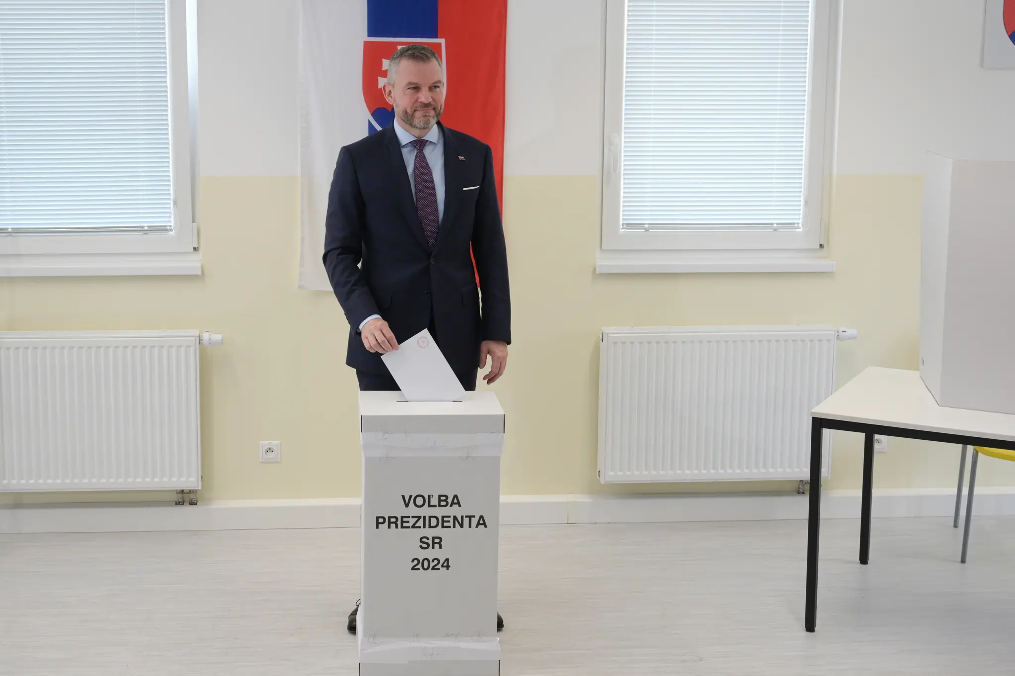 Peter Pellegrini odvolil v Rovinke.