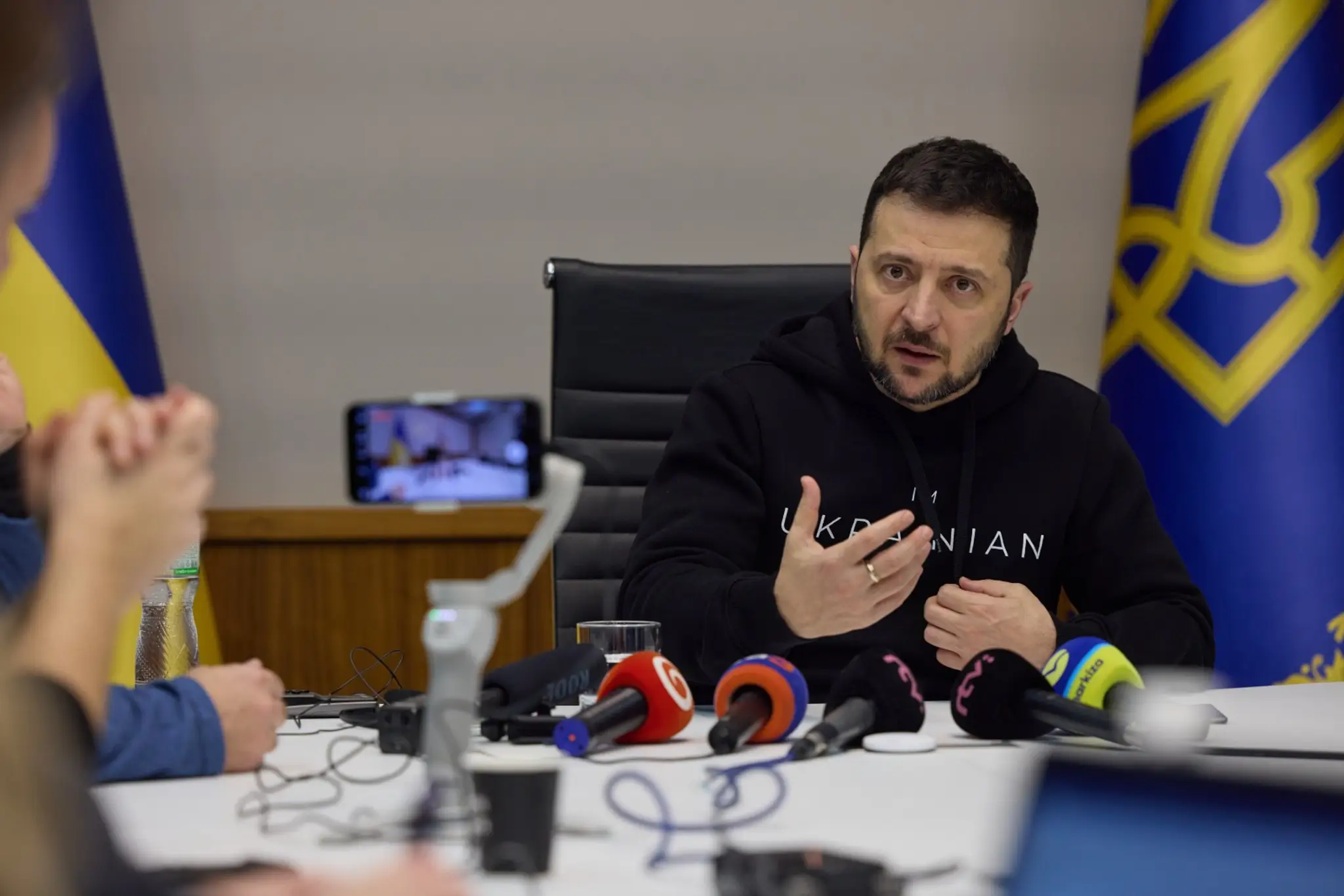 Volodymyr Zelenskyj so slovenskými novinármi