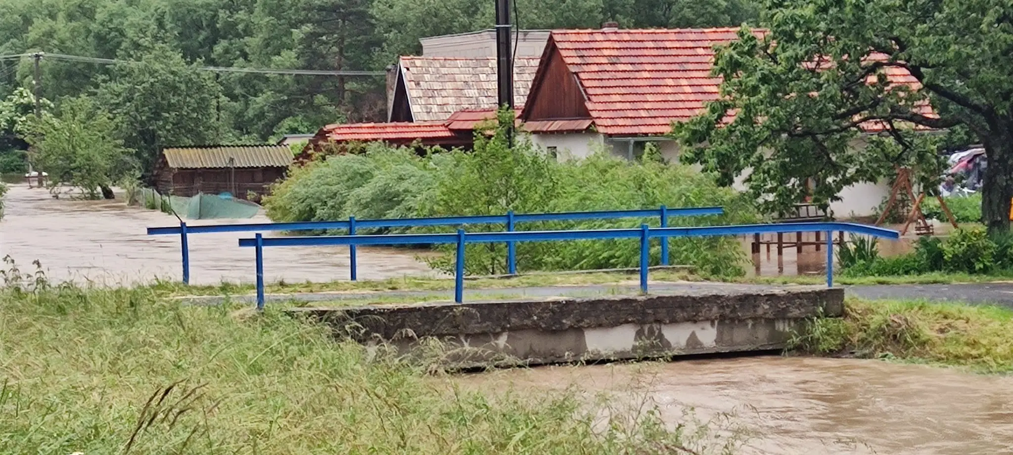 Zaplavená obec Beluj