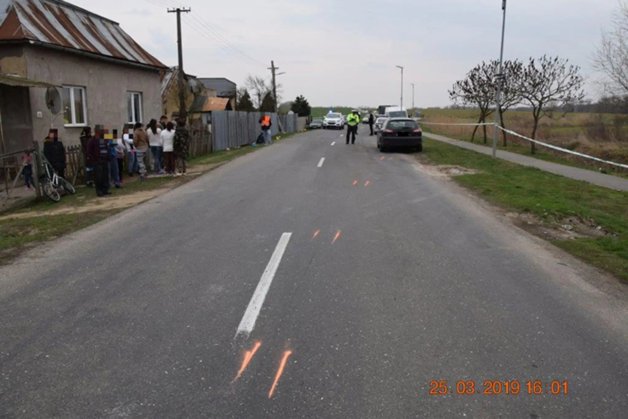 Auto po nehode v obci Drahňov, kde zomrel päťročný chlapec.