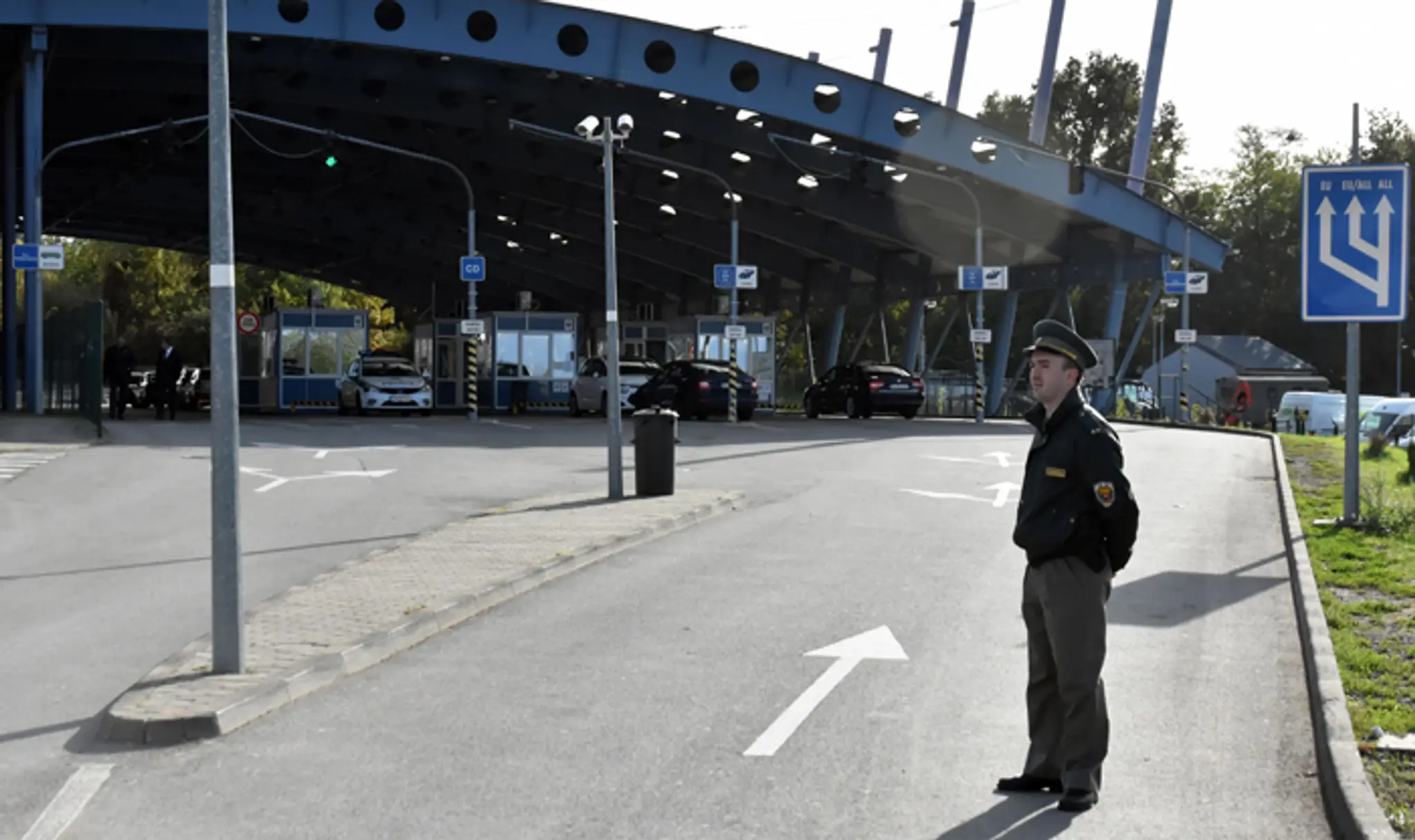 Na archívnej snímke slovenská strana hraničného priechodu Vyšné Nemecké – Užhorod.