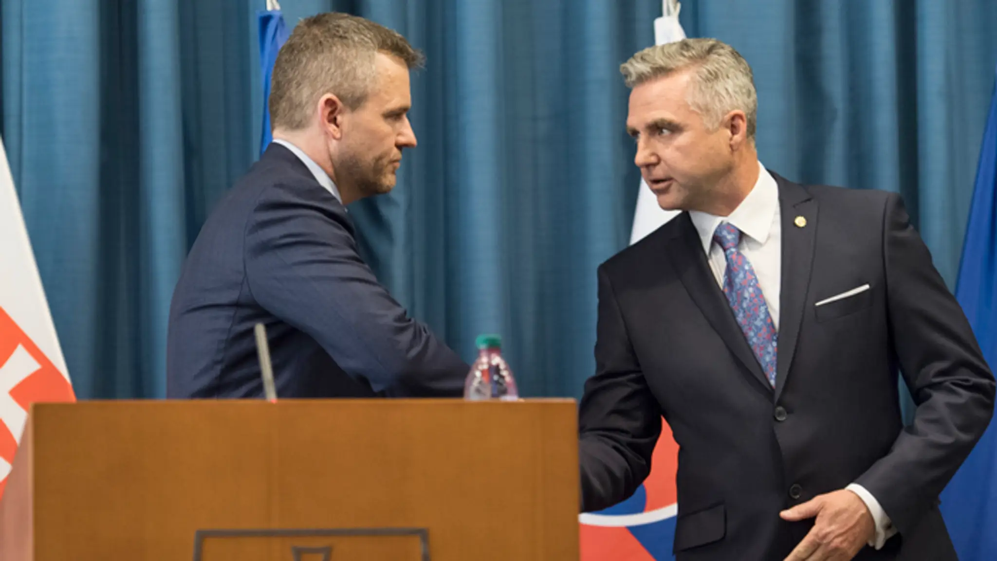 Premiér Peter Pellegrini a Tibor Gašpar.
