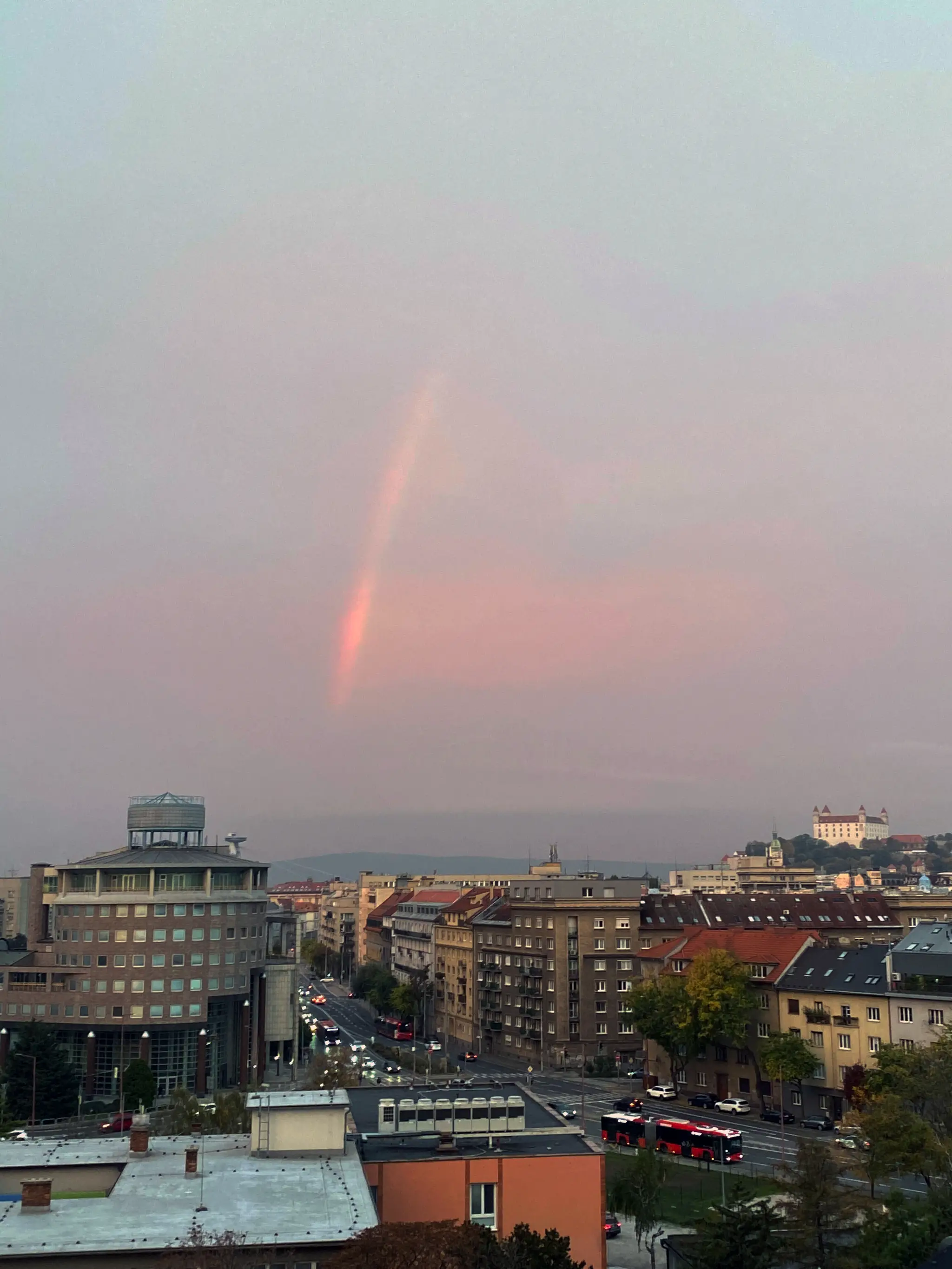 Halový jav nad Bratislavou.