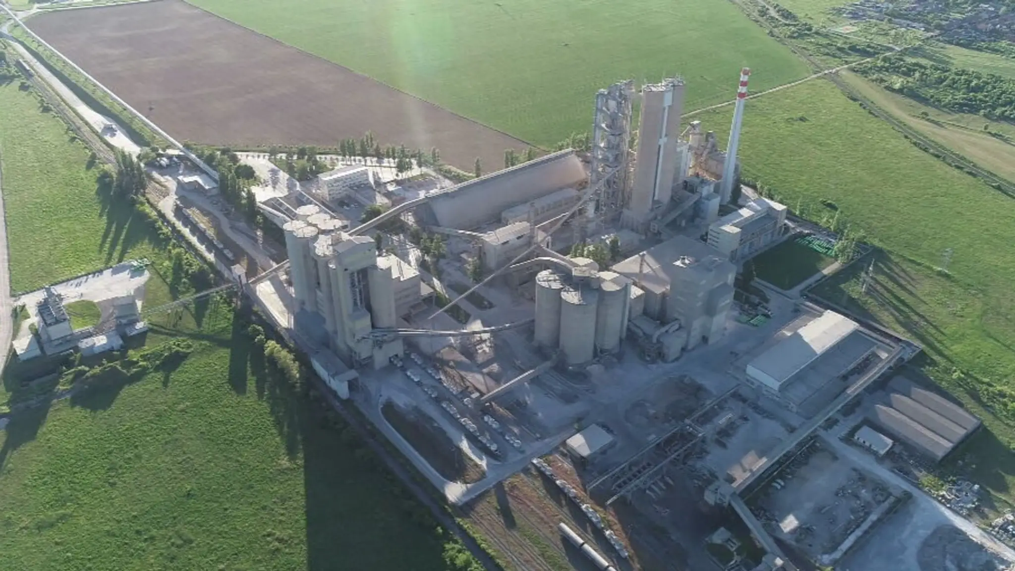 Cementáreň v Turni nad Bodvou.