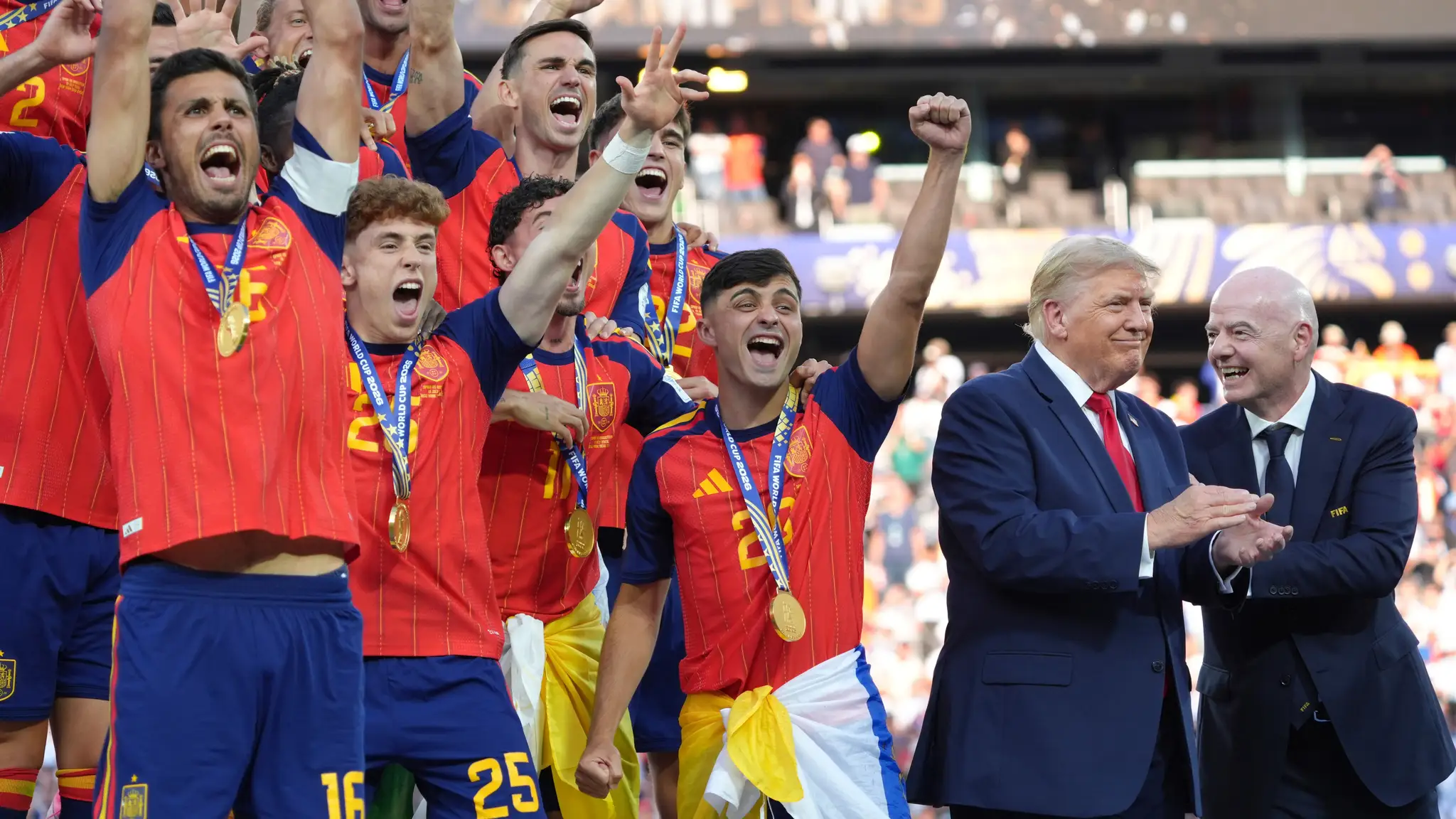 Donald Trump neopustil pódium počas finále MS vo futbale.