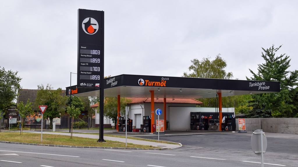 Ceny palív na čerpacej stanici v Rakúsku 