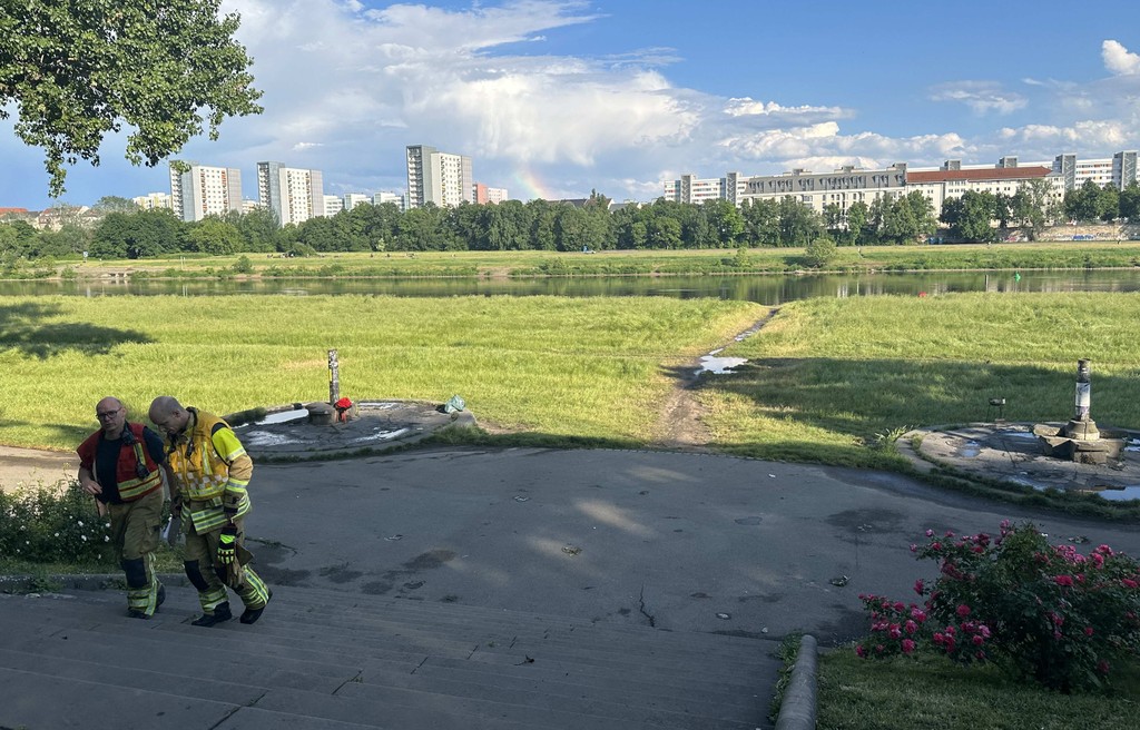 Na snímke pohľad na breh rieky Labe v Drážďanoch.