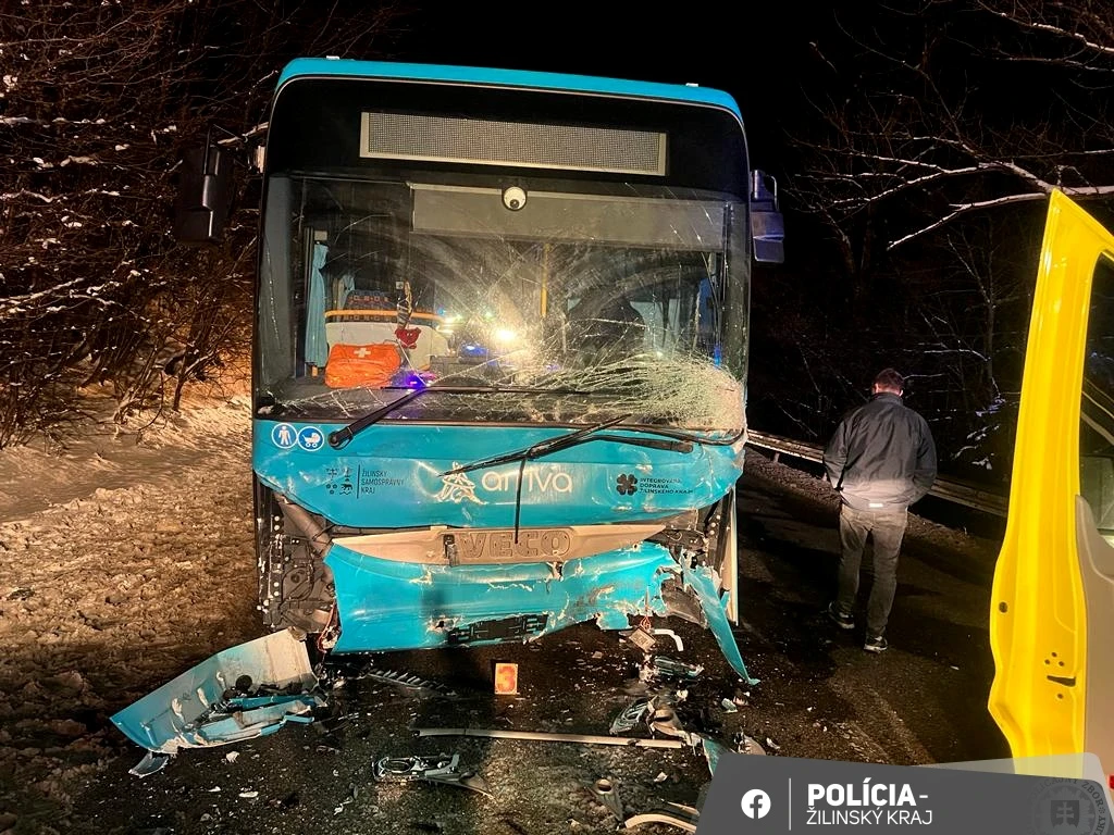 Autobus po nehode.