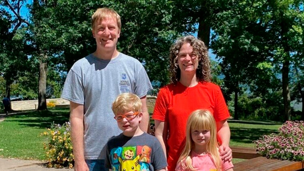 Chlapec prišiel o rodičov a sestru.