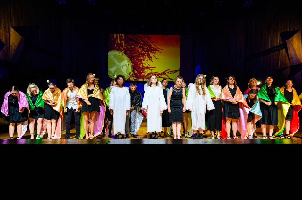 Divadlo nikdy hrať nebudem