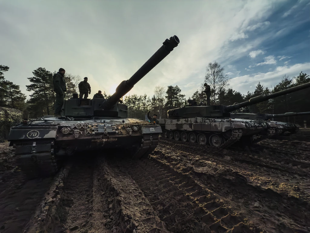 Tréning ukrajinských vojakov v Poľsku na tankoch Leopard 2A4