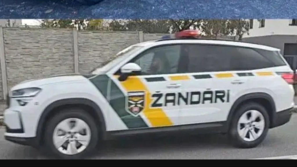 Žandárske autá sa podobajú na autá amerických šerifov