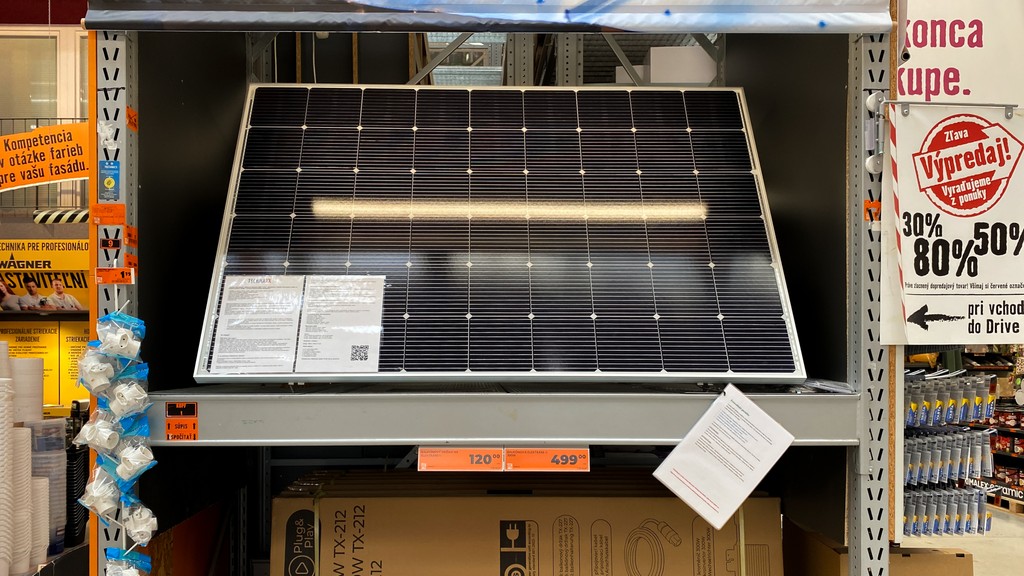 Solárne panely v slovenských obchodoch.