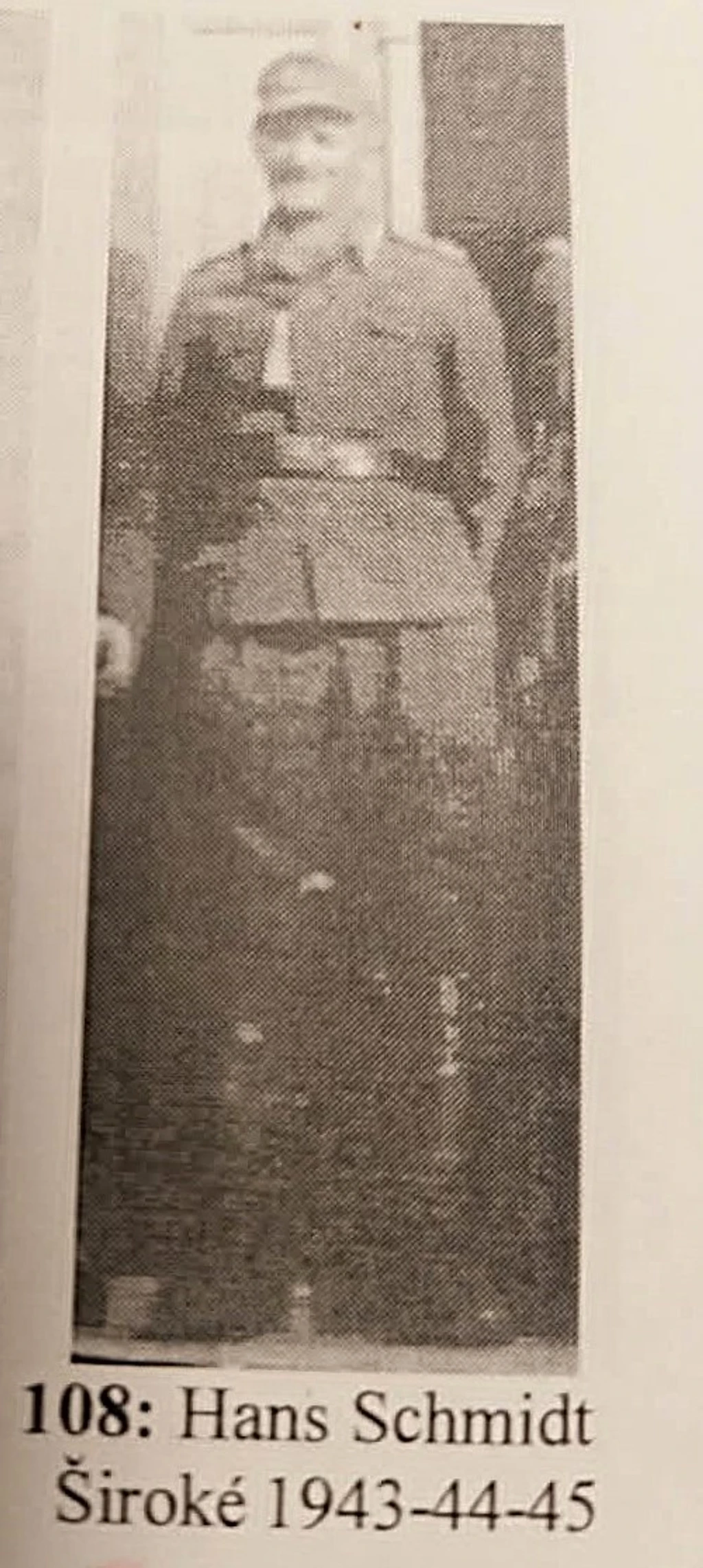 Dôstojník Hans Schmidt. 