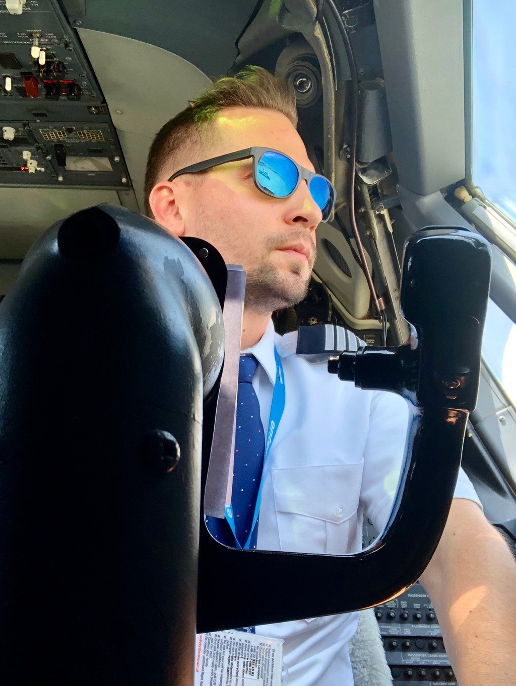 KNIPEL je názov pre volant v lietadle