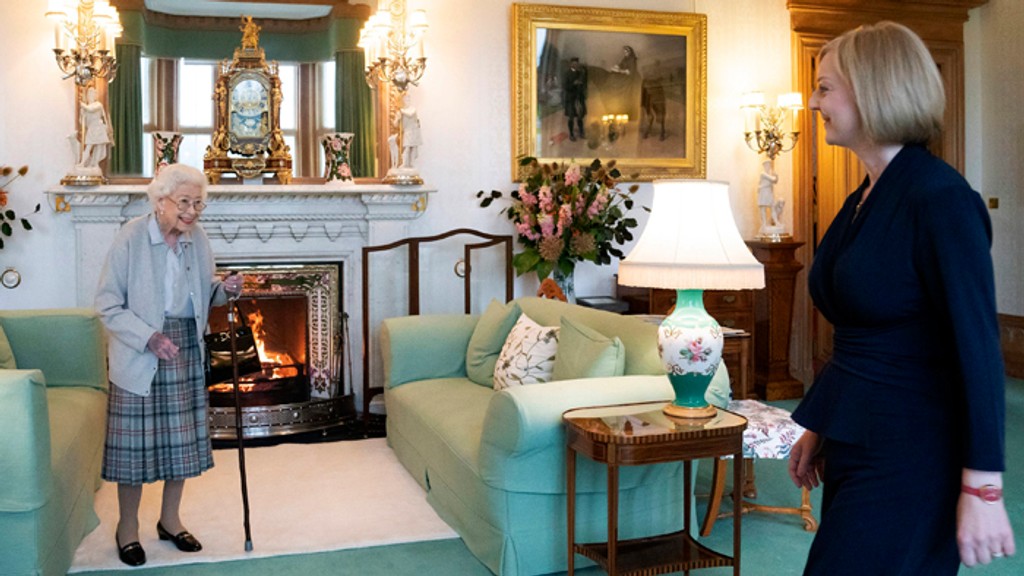 Britská kráľovná vymenovala Liz Trussovú za novú premiérku.