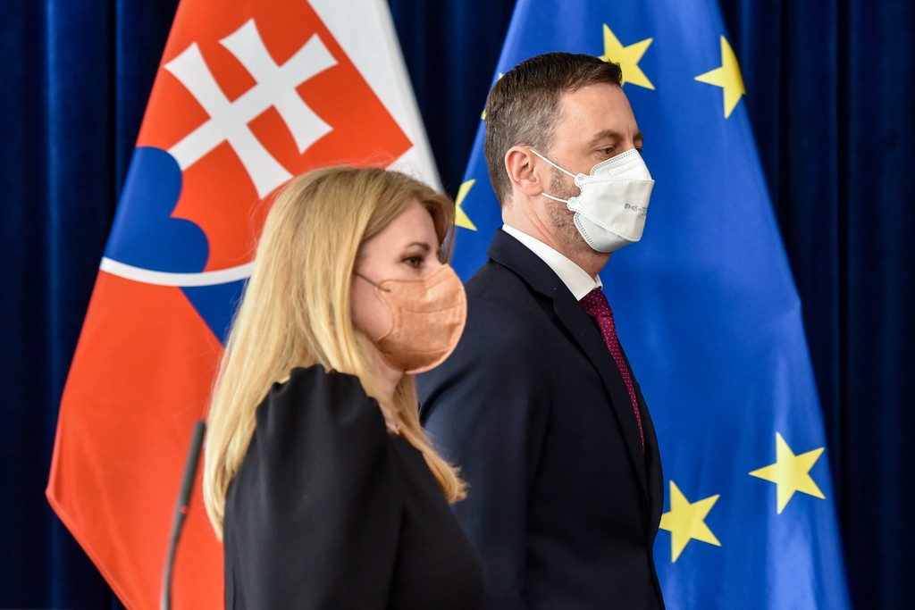 Prezidentka Zuzana Čaputová a premiér Eduard Heger.