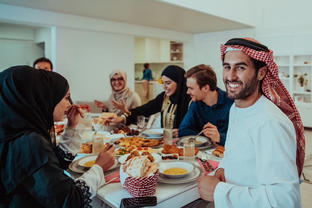 Iftar- spoločná večera po prerušení pôstu