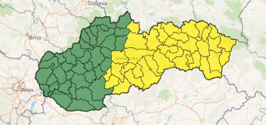 Mapa, ktorá znázorňuje výstrahy na strednom a východnom Slovensku.