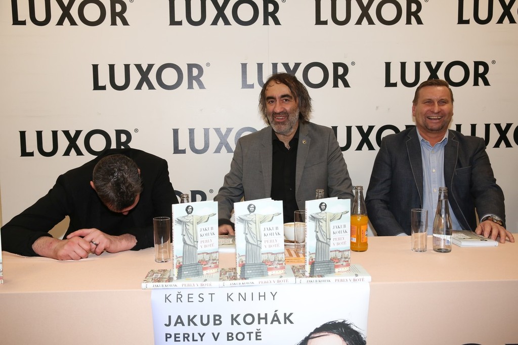 Martin Fenin na krste knihy Jakuba Koháka