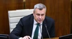 Transakčná daň sa zruší až od januára 2028. SNS spomína aj dôchodky nad 700 eur