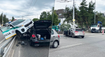 VIDEO: Zrážka v Bratislave. Policajné vozidlo po náraze skončilo na zvodidlách