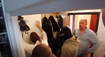 Policajtka ako práčka špinavých peňazí. Mladá dopraváčka si vraj s priateľom užívala korisť z vybuchnutých bankomatov