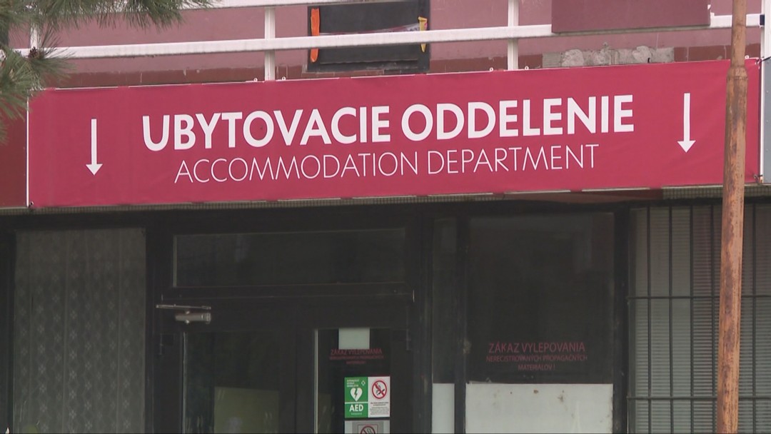 Mnohí zostávajú pre brigádu, iní potrebujú prespať len pár dní. Ceny internátov počas leta vás prekvapia
