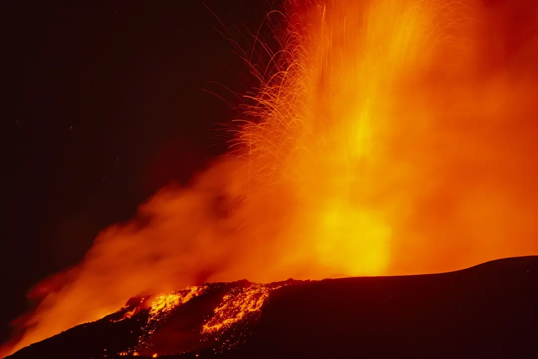 Etna dala o sebe opäť vedieť