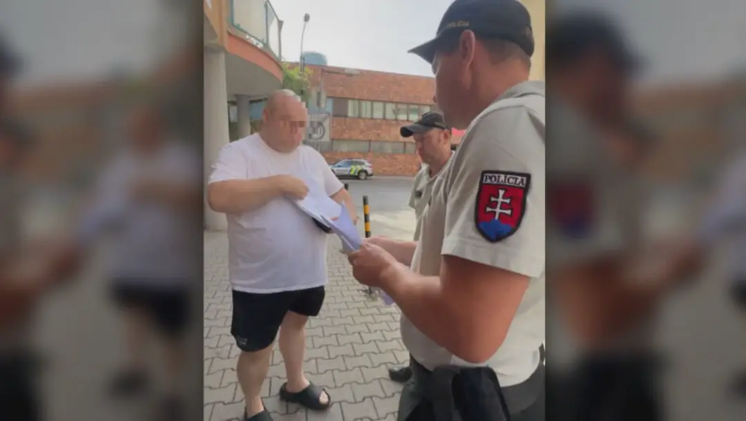 Trinásť rokov im neplatil.