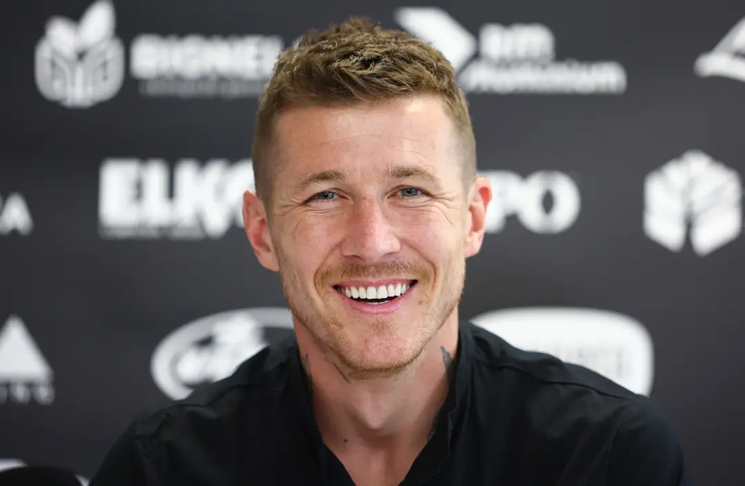 Na snímke futbalista Juraj Kucka počas tlačovej konferencie k ďalšiemu smerovaniu futbalovej kariéry.