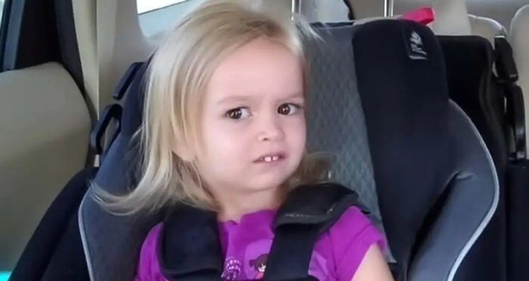 Slávny meme obrázok Sideeying Chloe.