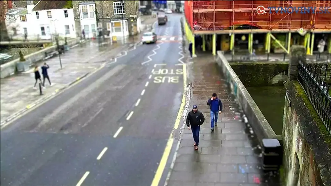 Britská polícia zverejnila ďalšie videozáznamy s podozrivými z otravy Skripaľa