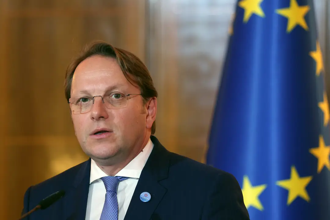 Oliver Várhelyi.