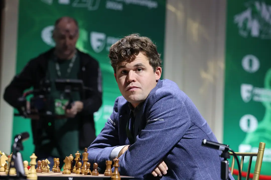 Nórsky šachista Magnus Carlsen počas MS v rapide a blitzi.
