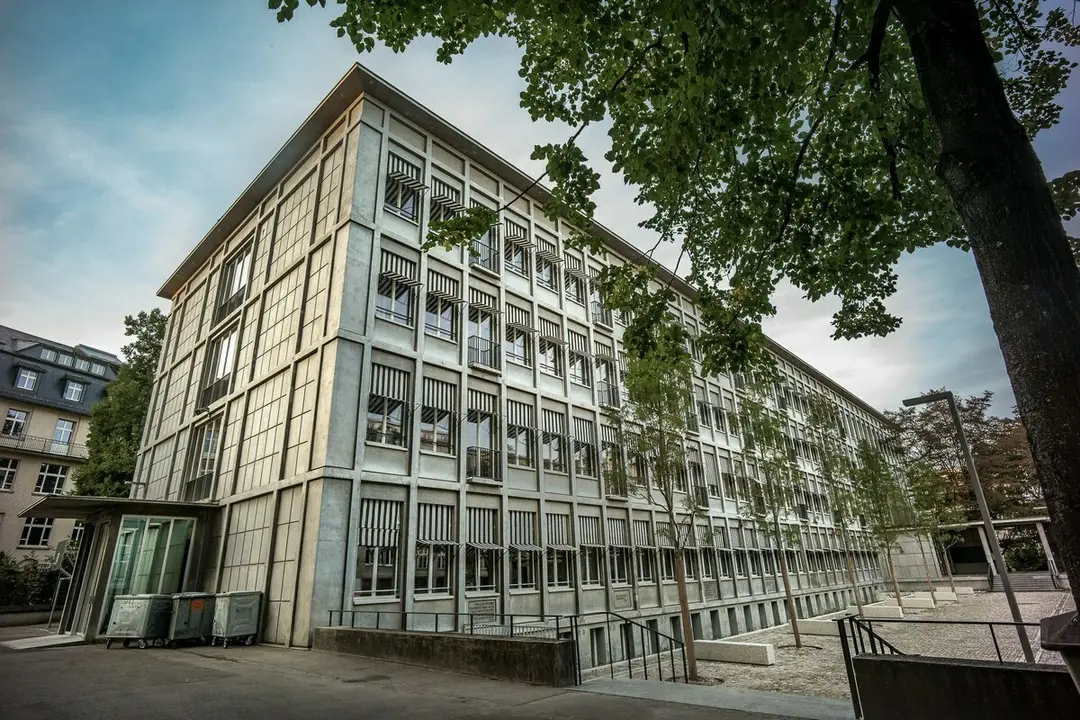 Gymnázium Kirschgarten v Bazileji 