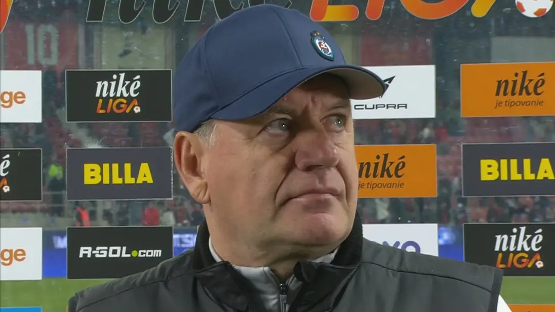 Rozladený Vladimír Weiss st. počas rozhovoru