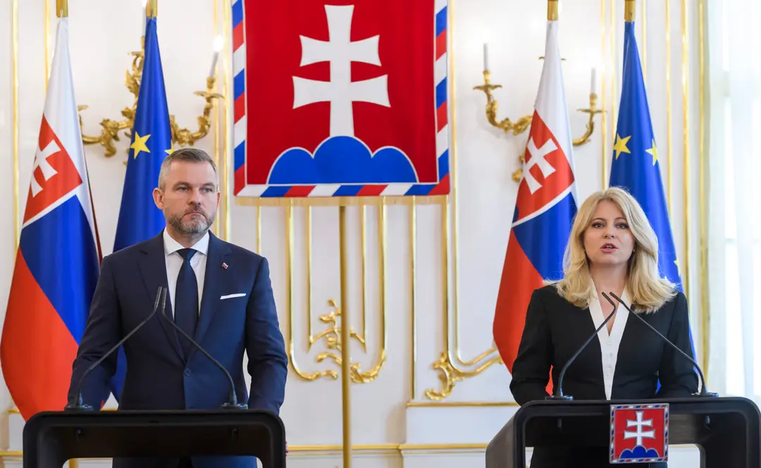 Na snímke zľava novozvolený prezident SR Peter Pellegrini a prezidentka SR Zuzana Čaputová.